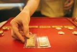 Vàng bạc trong nước hạ nhiệt nhưng giá thế giới lại vừa bật lên, chuyên gia dự báo gì?