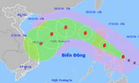 Siêu bão Man-yi gió mạnh gần 200km/h, sắp quét qua Philippines