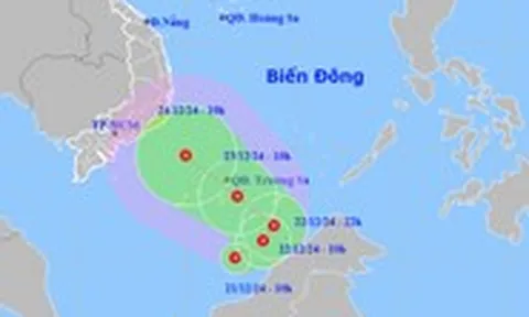 Áp thấp nhiệt đới hướng về quần đảo Trường Sa, Trung Trung Bộ và Nam Trung Bộ sắp hứng mưa