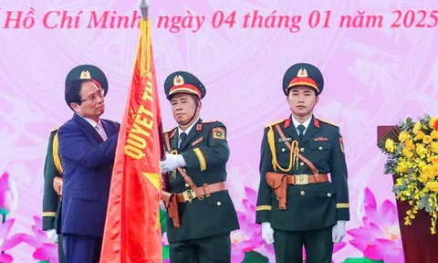 Lực lượng vũ trang TP.HCM được phong tặng danh hiệu Anh hùng lần 3