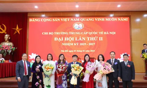 Đại hội Chi bộ Trường Trung cấp Quốc tế Hà Nội nhiệm kỳ 2025 - 2027 thành công tốt đẹp!