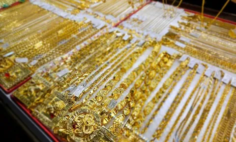 Cuối ngày 29/4, giá vàng nhẫn, vàng SJC tăng gần 2 triệu đồng mỗi lượng