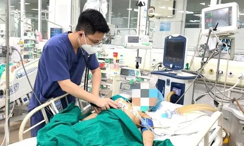 Bé gái nguy kịch sau tai nạn nhỏ khi vui chơi