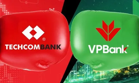 So găng 2 ngân hàng tư nhân lớn nhất: Tiền gửi khách hàng tại Techcombank bất ngờ tăng trưởng âm, lần đầu tiên bị VPBank bỏ xa, nhưng lợi nhuận 'lập lại trật tự cũ'