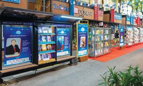 Doanh nhân với sách và tri thức: Đọc sách trong thời đại số: Doanh nhân chọn gì?
