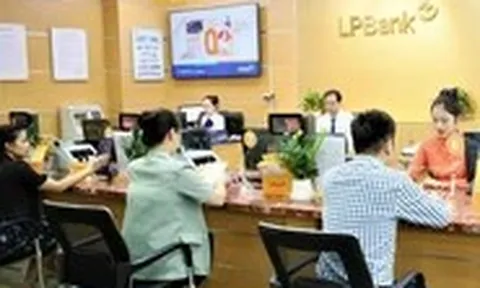 Lộ diện ngân hàng ‘cắt’ cả nghìn nhân sự