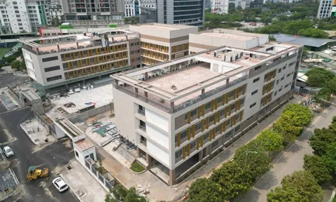 Cận cảnh hai ngôi trường sắp mở cửa đón học sinh tại quận Cầu Giấy (Hà Nội)