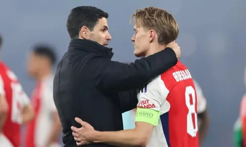 Arsenal hết cơ hội vô địch nhưng vẫn còn mục tiêu quan trọng để chiến đấu