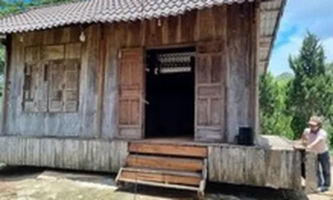 Độc đáo căn nhà gỗ có thể xoay theo hướng mong muốn