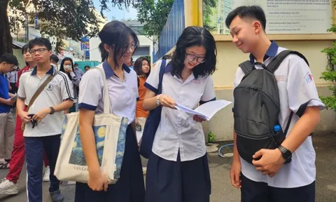 Khốc liệt cuộc đua trường chuyên tại TPHCM