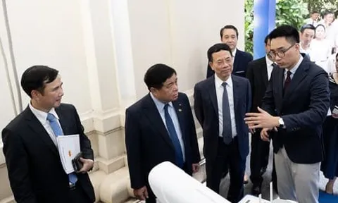 Bộ trưởng Nguyễn Mạnh Hùng: Có thể thu hút nhà khoa học, công nghệ toàn cầu giải 'bài toán lớn' của Việt Nam