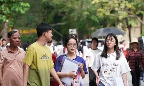 Hàng chục nghìn thí sinh thi đánh giá năng lực, "tranh suất" vào trường sư phạm