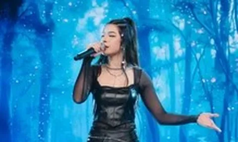 Con gái Võ Hoài Nam hát Lạc trôi khán giả khen hay hơn Sơn Tùng, Hồ Ngọc Hà khen 'có gu và đẹp'