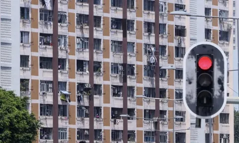 Thủ đoạn lừa đảo kỳ lạ: Hàng xóm gọi điện phàn nàn về tiếng ồn, rò nước, một thời gian sau bỗng mất tiền trong tài khoản