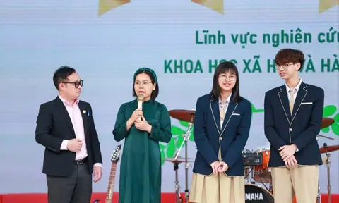 Gieo mầm tình yêu khoa học
