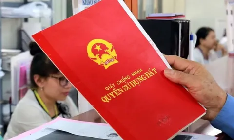 Tạm dừng kiểm kê đất đai, đề xuất giao quyền cấp sổ đỏ về xã