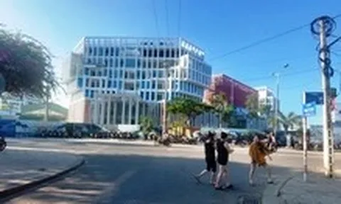 Bí thư Tỉnh ủy Khánh Hòa chỉ đạo tiếp 31 hộ dân kêu việc giải tỏa nhà xây trụ sở tỉnh
