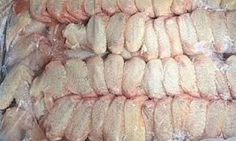 Việt Nam chi 200 - 300 triệu USD mỗi năm nhập gà đông lạnh