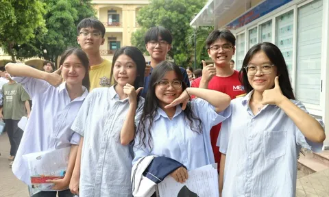 Thi tốt nghiệp THPT 2025: Ký cam kết bảo vệ đề, hỗ trợ học sinh 'chạy nước rút'