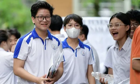 ĐH Kinh tế Quốc dân cộng 2 lần điểm cho thí sinh có chứng chỉ ngoại ngữ: Liệu có công bằng?