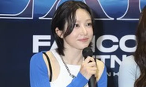 EXID nói 'anh yêu em', bật cười trước biệt danh Xăng, Đại Gia, Phú Bà mà fan Việt đặt