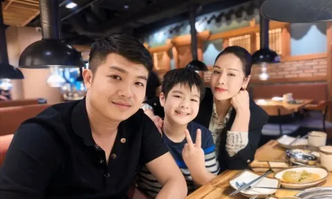 Ca sĩ Nhật Kim Anh và chồng cũ lưu lại khoảnh khắc khi tái ngộ