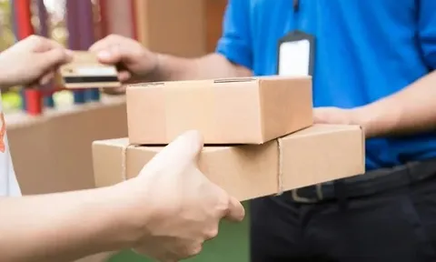 Công an Hà Nội cảnh báo người tiêu dùng tuyệt đối không làm theo yêu cầu này của shipper
