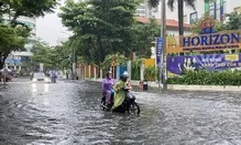 Điều gì khiến ‘phố nhà giàu’ Thảo Điền cứ mưa là ngập?