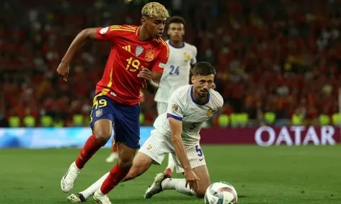 Sao trẻ Lamine Yamal nói gì khi đối đầu Ronaldo tại chung kết Nations League?