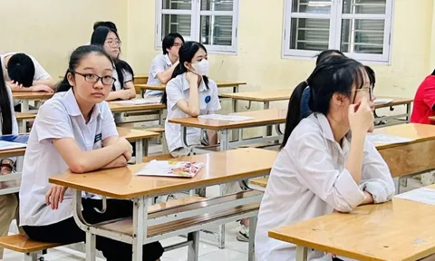 Thí sinh học đến 4 giờ sáng trước kỳ thi lớp 10 Hà Nội