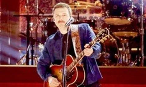 Morgan Wallen và thẩm mỹ của sự 'quê mùa'