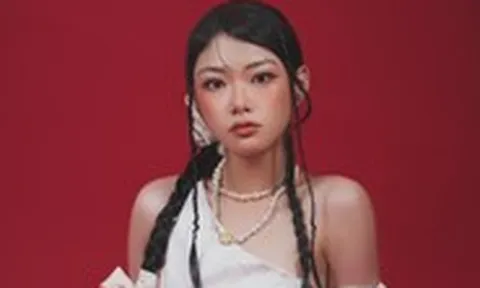 'Em xinh' Ánh Sáng xin lỗi HIEUTHUHAI vì chế lời bài Trình; Nữ người mẫu Nga qua đời ở tuổi 24