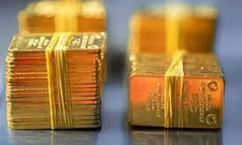Giá vàng đồng loạt giảm mạnh