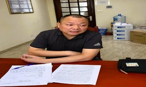 Bắt "ông trùm" đường dây buôn lậu giả mạo các nhãn hiệu nổi tiếng