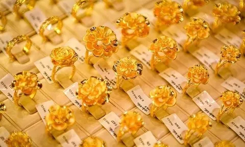 Giá vàng nhẫn, vàng SJC sáng 12/6 tăng sốc