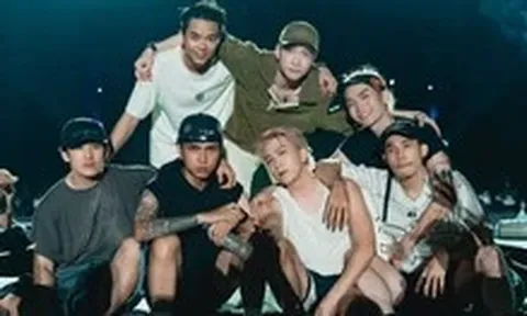 Fan hào hứng tiếp ứng concert Anh trai vượt ngàn chông gai