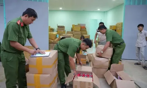 Lật tẩy “đế chế” kem trộn livestream, phát hiện hơn 10 tấn mỹ phẩm không rõ nguồn gốc