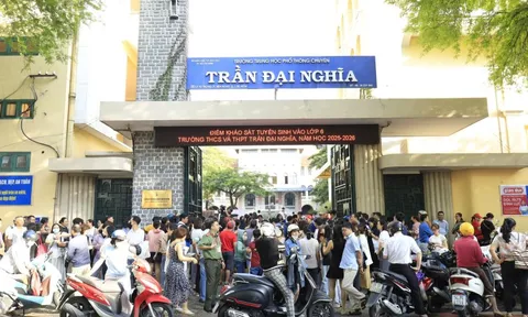 Cận cảnh cuộc đua tranh suất vào lớp 6 'căng' hơn tuyển sinh đại học ở TPHCM