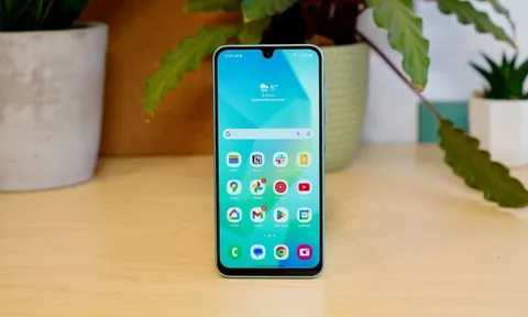 Chuyên gia review: "Có thể chọn mẫu điện thoại hơn 5 triệu này thay vì S25 Ultra đắt tiền"