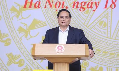 Thủ tướng: Kỳ thi tốt nghiệp THPT năm 2025 diễn ra trong thời điểm lịch sử