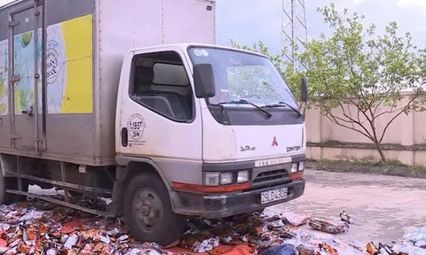 Tiêu hủy gần 2.000 gói bim bim giả mạo nhãn hiệu “Tăm cay Bà Tuyết”