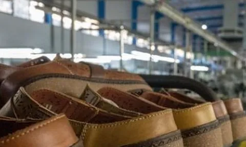 Mỹ dốc hầu bao hơn 3 tỷ USD mua một mặt hàng từ Việt Nam: Nước ta đã ‘chốt đơn’ với 150 quốc gia, cạnh tranh với Trung Quốc vị trí dẫn đầu thế giới