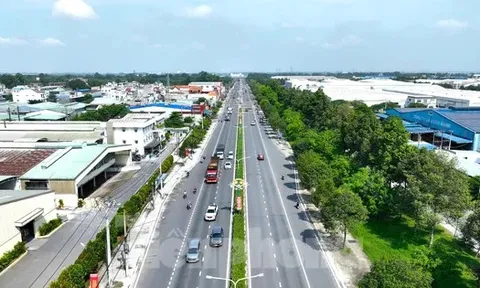 Nhìn từ trên cao 3 đường liên kết nhau được nâng cấp lên 6 làn xe ở Bình Dương