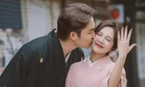 Bạn đọc nói gì khi Quang Minh và Vân Hugo bảo bị lừa vụ sữa HIUP; Đình Tú, Ngọc Huyền công khai yêu