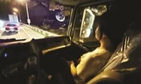21-6: Hành trình dấn thân - Xuyên biên giới theo hàng Trung Quốc vào Việt Nam