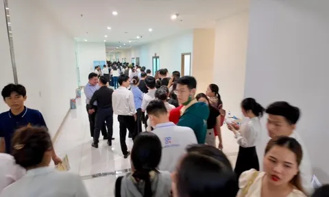Tỷ phú Phạm Nhật Vượng “chơi lớn”: Tung ra nghìn căn nhà phố tại “đại bản doanh mới” với giá chưa từng có, khách ào ào booking