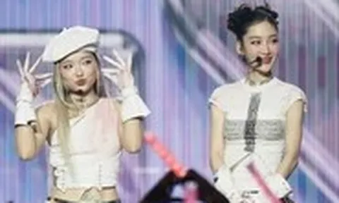 Em xinh say hi công bố concert tháng 9: Bà vội hơn fan nữa bà ơi!
