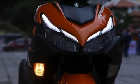 Xả kho, đối thủ của Honda Vario bất ngờ giảm sâu tại đại lý, tặng kèm cả đồng hồ cực xịn