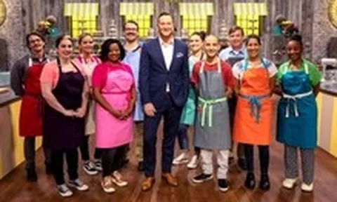 Những thảm họa kinh dị trong show làm bánh Spring Baking Championship