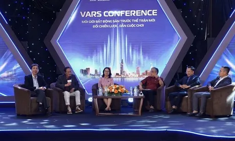 TS Lê Xuân Nghĩa: Giá bất động sản vượt sức tưởng tượng khiến người nghèo vô vọng về nhà ở